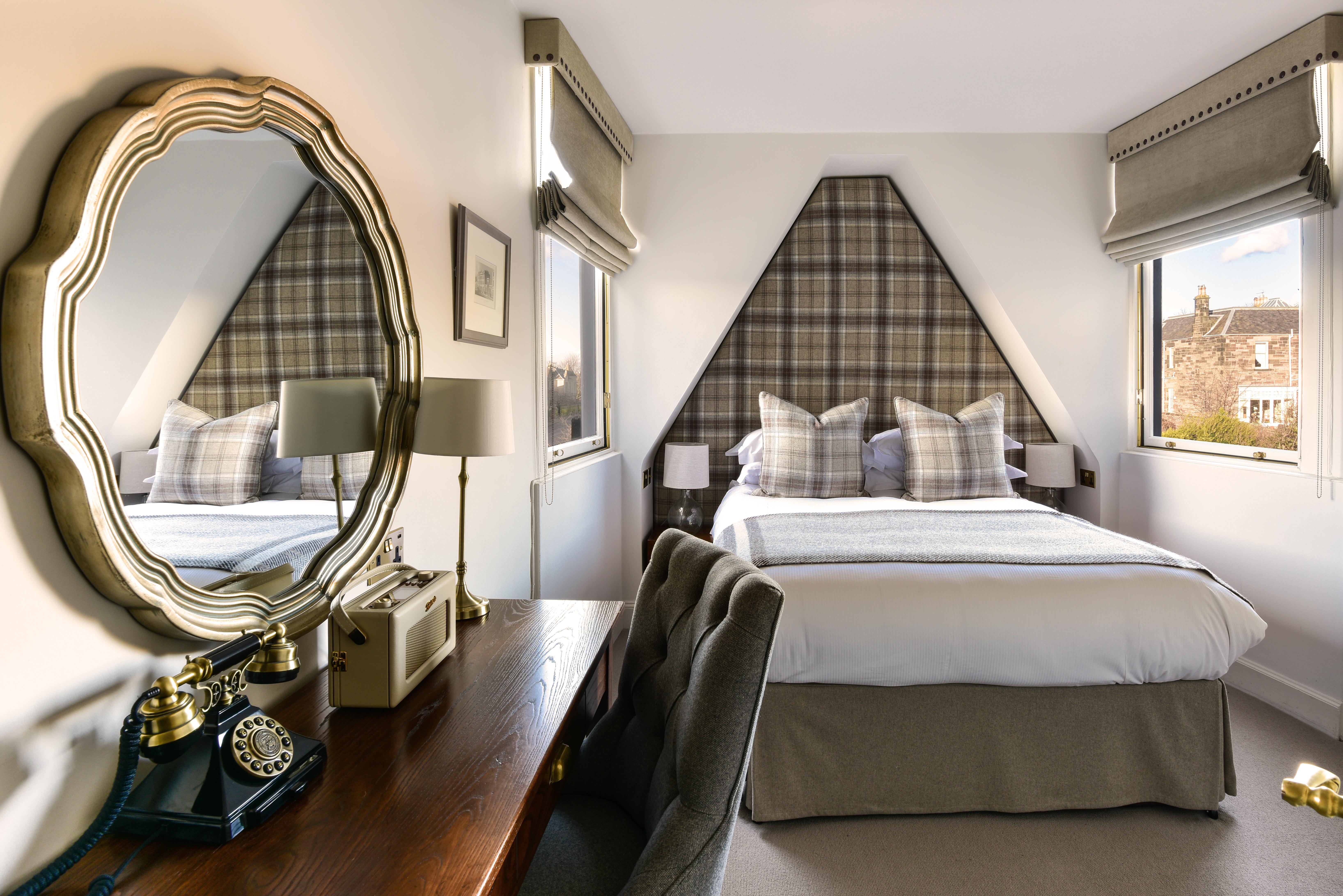 The Roseate Edinburgh - Small Luxury Hotels Of The World Εξωτερικό φωτογραφία A bedroom at the hotel