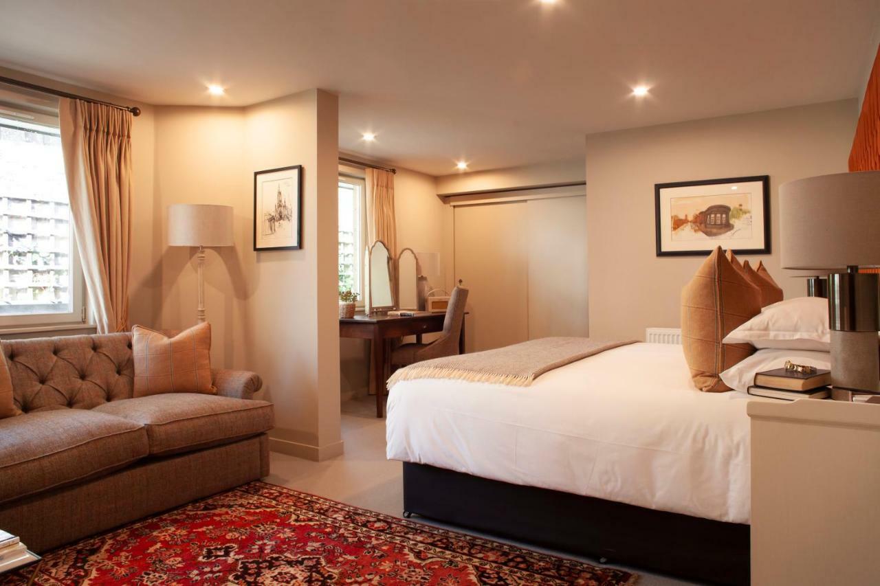 The Roseate Edinburgh - Small Luxury Hotels Of The World Εξωτερικό φωτογραφία A suite at the hotel