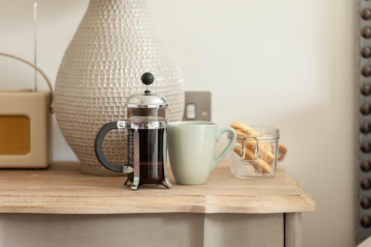 The Roseate Edinburgh - Small Luxury Hotels Of The World Εξωτερικό φωτογραφία A French press